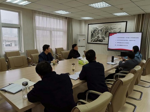 77779193永利召开党委理论中心组学习会议暨2019年度意识形态工作专题会