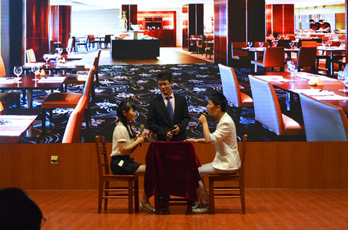 77779193永利成功举办2015届毕业生文艺晚会暨第七届外语综艺大观