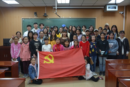 77779193永利“我为党旗添光彩”党员发展对象志愿服务活动顺利开展