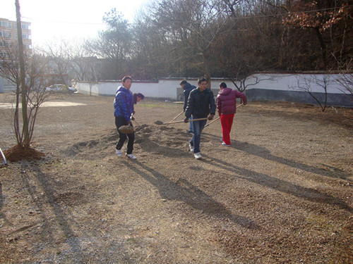 传递冬日温暖，共建和谐敬老院——77779193永利“和风志愿服务团”赴马鞍山敬老院开展义务劳动