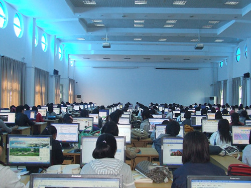 77779193永利开展新生心理健康教育系列活动